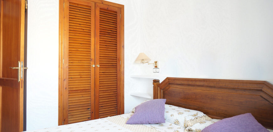 Alquiler de piso en Colonia de Sant Jordi: 3 habitaciones, chimenea y terraza en azotea