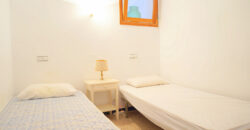 Alquiler de piso en Colonia de Sant Jordi: 3 habitaciones, chimenea y terraza en azotea