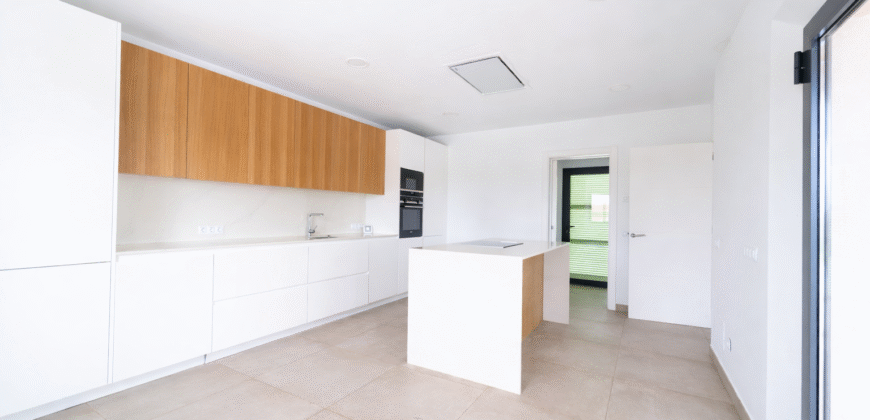 Espectacular Villa de Lujo en Ses Salines: Arquitectura tradicional, interior de diseño y privacidad absoluta