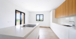 Espectacular Villa de Lujo en Ses Salines: Arquitectura tradicional, interior de diseño y privacidad absoluta