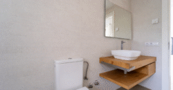 Espectacular Villa de Lujo en Ses Salines: Arquitectura tradicional, interior de diseño y privacidad absoluta