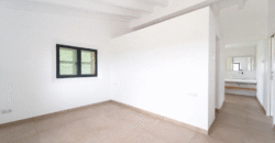 Espectacular Villa de Lujo en Ses Salines: Arquitectura tradicional, interior de diseño y privacidad absoluta