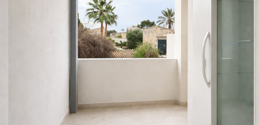 Alquiler de casa de pueblo de diseño en Santanyí: Renovada, con garaje y ascensor junto a la Plaza Mayor