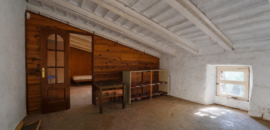 Einzigartige Gelegenheit in Ses Salines: Historisches Dorfhaus zur Renovierung mit riesigem 831 m² Grundstück und Zugang von zwei Straßen