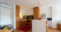 Großzügige Wohnung zum Verkauf mit Terrasse und Meerblick in Portopetro