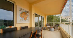 Großzügige Wohnung zum Verkauf mit Terrasse und Meerblick in Portopetro