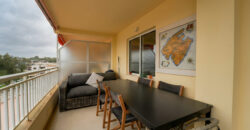 Großzügige Wohnung zum Verkauf mit Terrasse und Meerblick in Portopetro