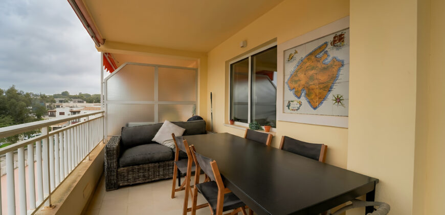 Großzügige Wohnung zum Verkauf mit Terrasse und Meerblick in Portopetro