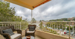 Großzügige Wohnung zum Verkauf mit Terrasse und Meerblick in Portopetro