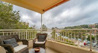 Amplio piso en venta con vistas al mar en Portopetro