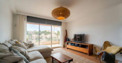 Großzügige Wohnung zum Verkauf mit Terrasse und Meerblick in Portopetro