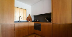 Großzügige Wohnung zum Verkauf mit Terrasse und Meerblick in Portopetro