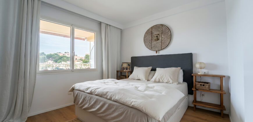 Großzügige Wohnung zum Verkauf mit Terrasse und Meerblick in Portopetro