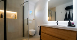 Großzügige Wohnung zum Verkauf mit Terrasse und Meerblick in Portopetro