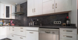 Exclusivo adosado en venta con piscina en una calle tranquila de Ses Salines