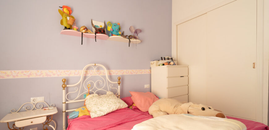 Exclusivo adosado en venta con piscina en una calle tranquila de Ses Salines