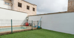 Exclusivo adosado en venta con piscina en una calle tranquila de Ses Salines