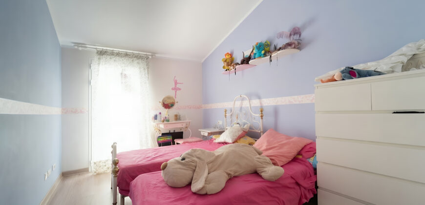 Exclusivo adosado en venta con piscina en una calle tranquila de Ses Salines