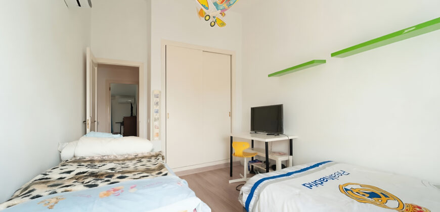 Exclusivo adosado en venta con piscina en una calle tranquila de Ses Salines