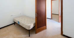 Auténtica casa de pueblo para reformar en venta en Ses Salines