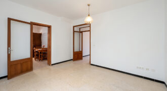 Casa s.XIX a reformar en Ses Salines: 160 m², 2 accesos, terraza