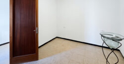 Auténtica casa de pueblo para reformar en venta en Ses Salines