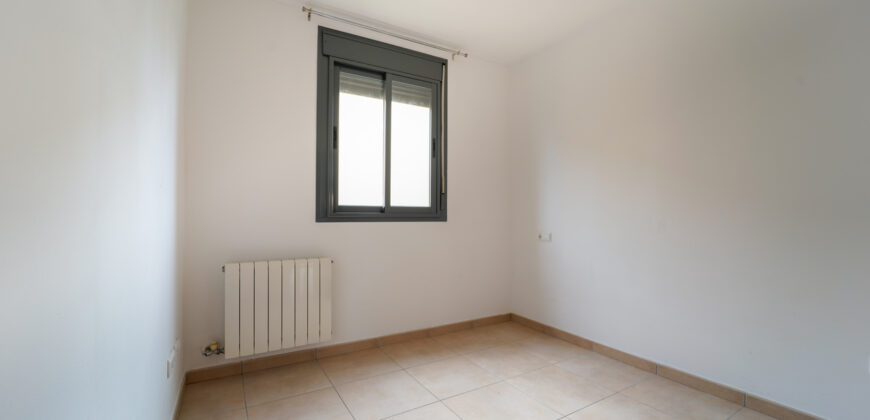 Luminoso piso exterior en alquiler sin amueblar en la zona Ronda Institut de Manacor