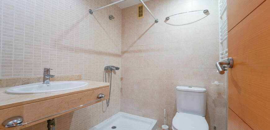 Luminoso piso exterior en alquiler sin amueblar en la zona Ronda Institut de Manacor