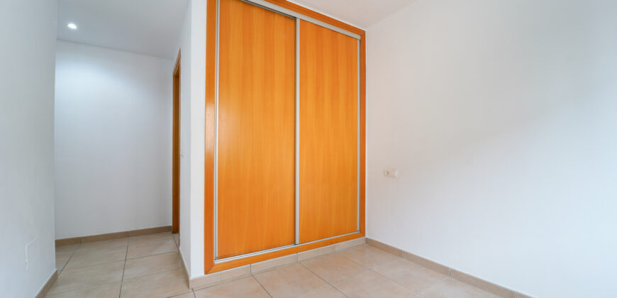 Luminoso piso exterior en alquiler sin amueblar en la zona Ronda Institut de Manacor