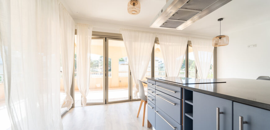 Renovierte Wohnung mit großer Terrasse in Colonia de Sant Jordi