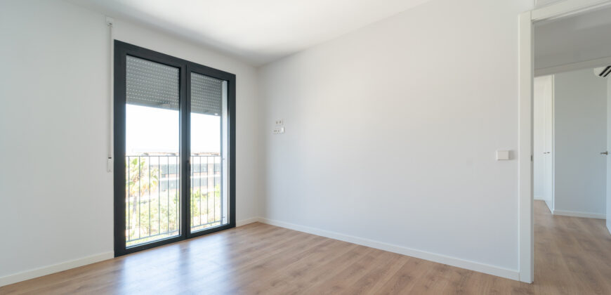 Brand-new 3-Bedroom Apartment with Elevator in Campos
