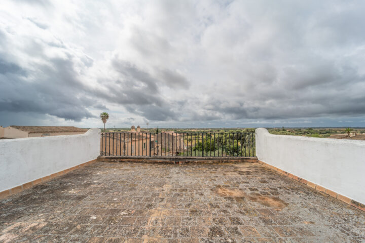 Piso amueblado con azotea y vistas en Es Llombards
