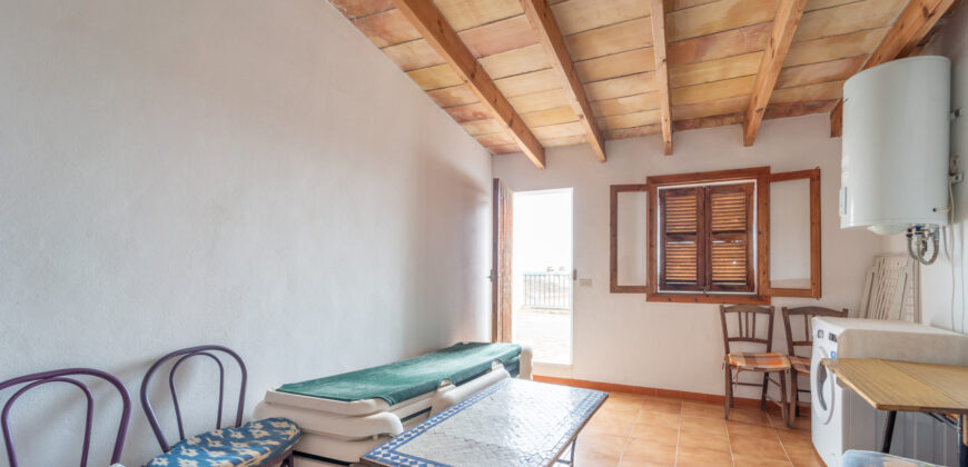 Piso amueblado con azotea y vistas en Es Llombards
