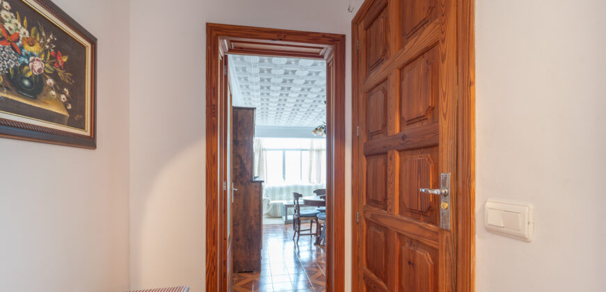 Piso amueblado con azotea y vistas en Es Llombards