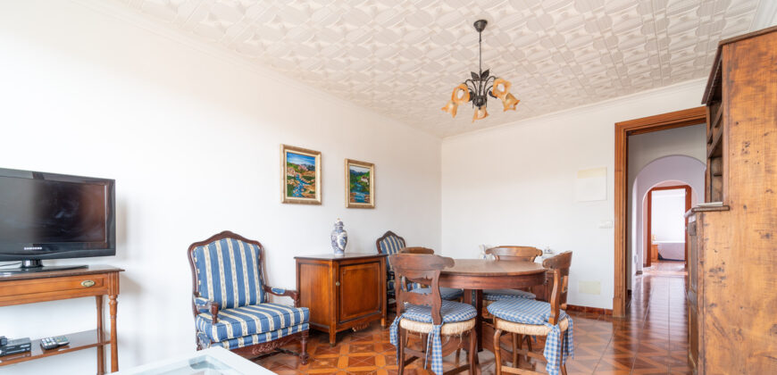 Piso amueblado con azotea y vistas en Es Llombards