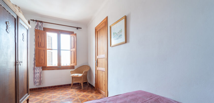 Piso amueblado con azotea y vistas en Es Llombards