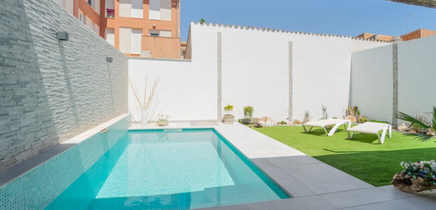 Planta baja en alquiler en Campos con jardín, piscina y terraza