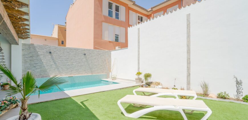Planta baja en alquiler en Campos con jardín, piscina y terraza