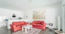 Planta baja en alquiler en Campos con jardín, piscina y terraza