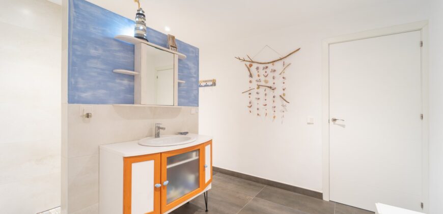 Planta baja en alquiler en Campos con jardín, piscina y terraza