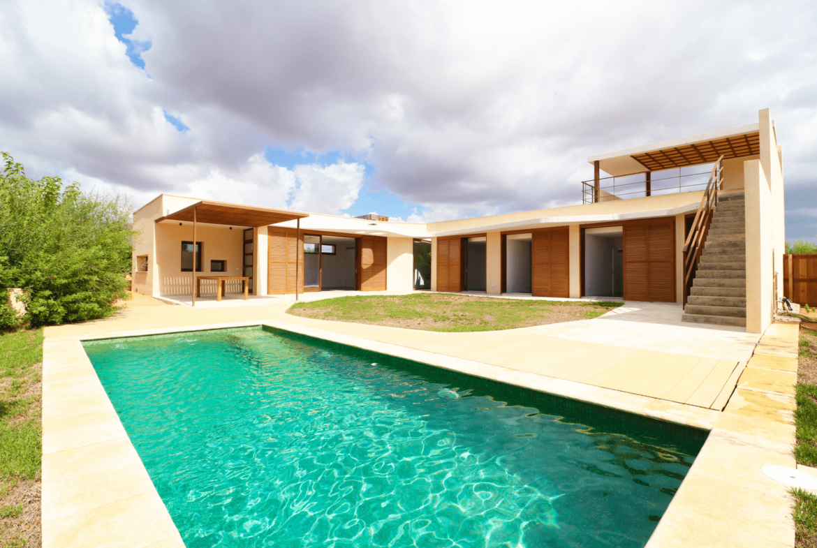 Chalet a estrenar con piscina en Sa Rápita, Campos