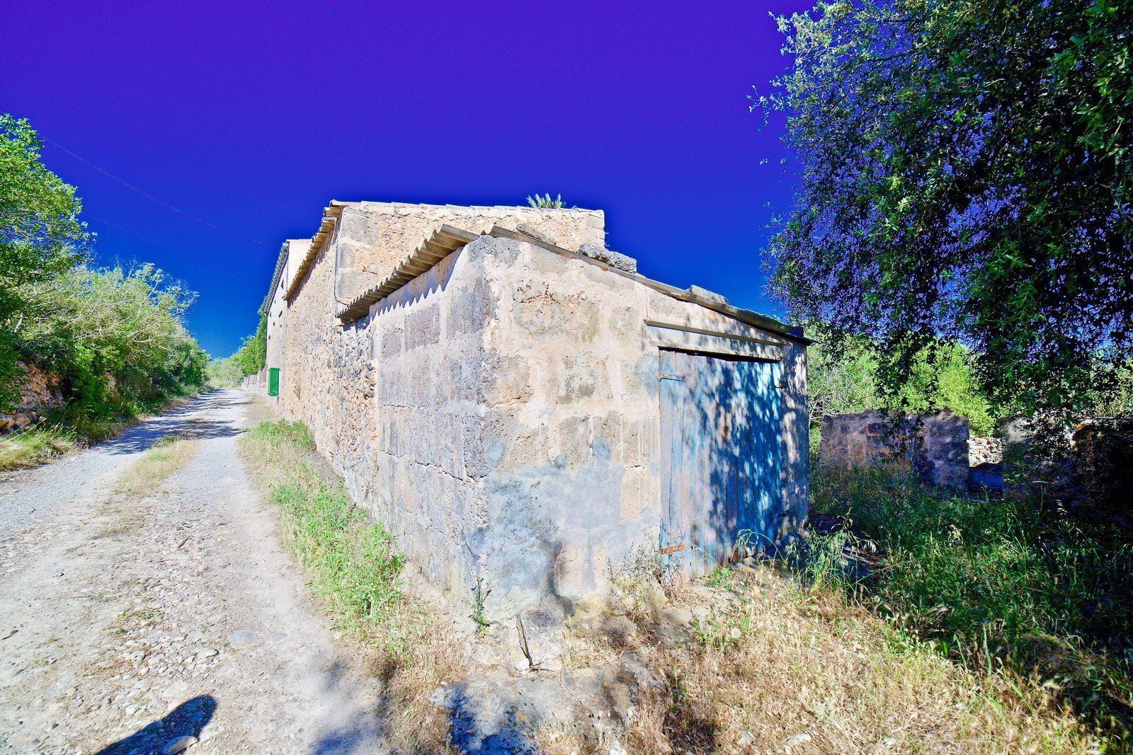 1-Villasyfincasmallorca-1.jpg Casa de campo a renovar cerca de C'as Concos, Felanitx