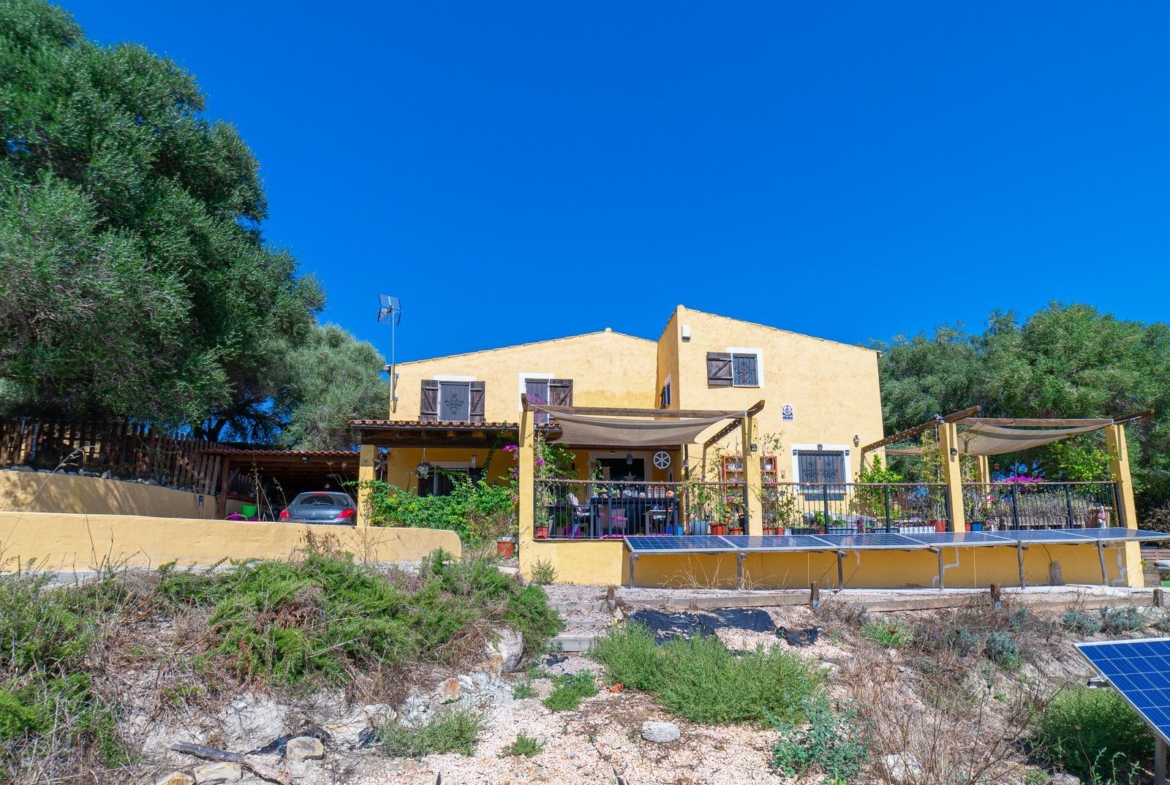 Casa de campo con piscina y vistas en Sineu, Mallorca