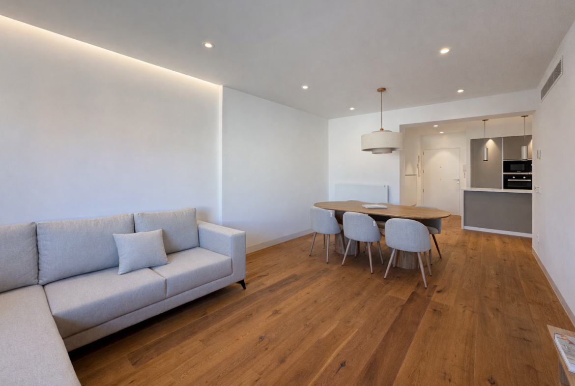 Ático en la Plaza Sant Francesc de Palma — 116 m², 3 dorm. exteriores, reformado, domótica
