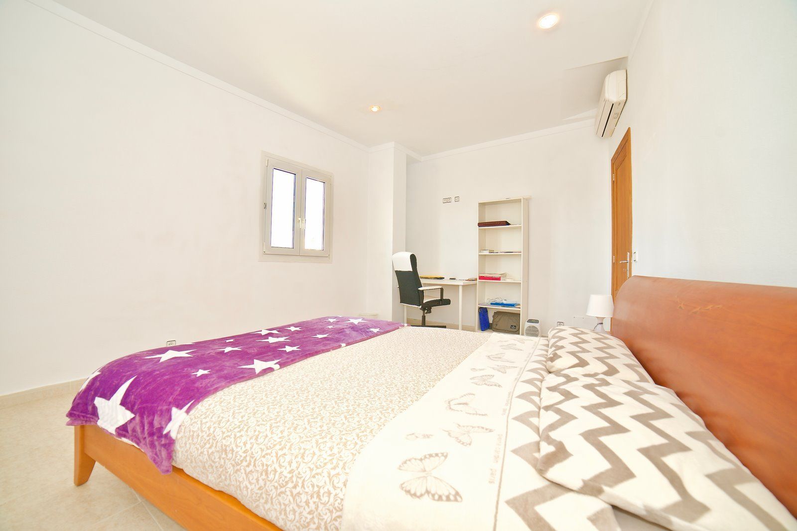 11-Villasyfincasmallorca-1.jpg Casa de pueblo renovada en venta en Santanyí con local