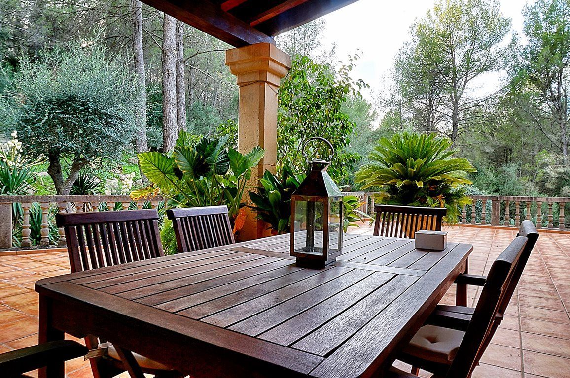 Villa con vistas y piscina en la Sierra de Tramuntana – Esporles
