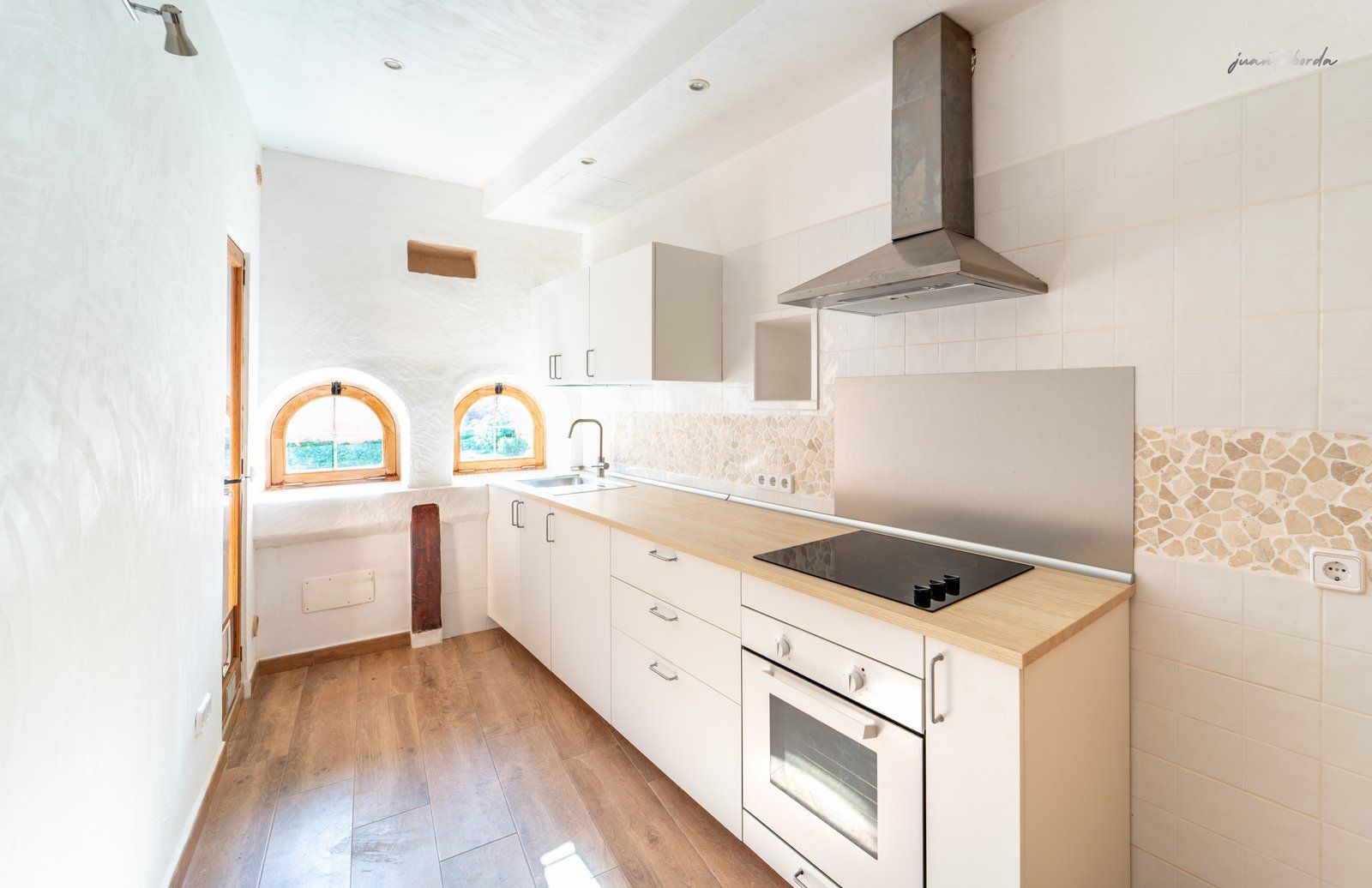 Casa de pueblo renovada de 223 m² con gran terraza en alquiler en Es Llombards