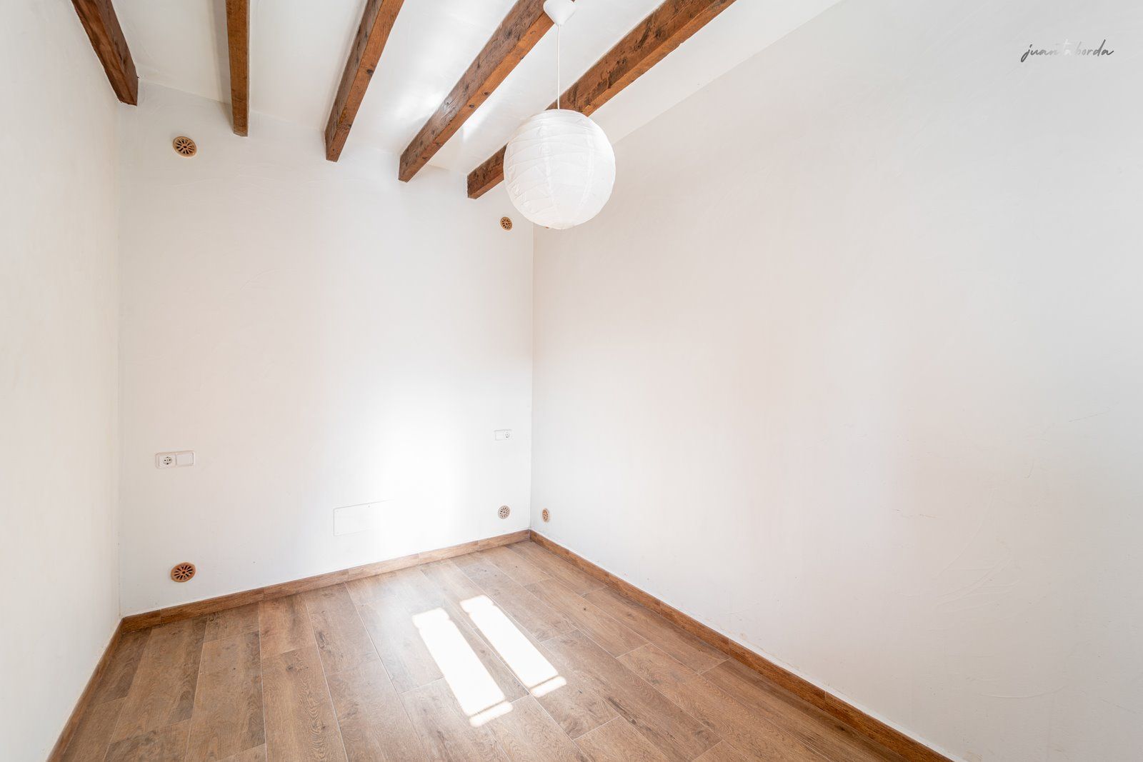 Casa de pueblo renovada de 223 m² con gran terraza en alquiler en Es Llombards
