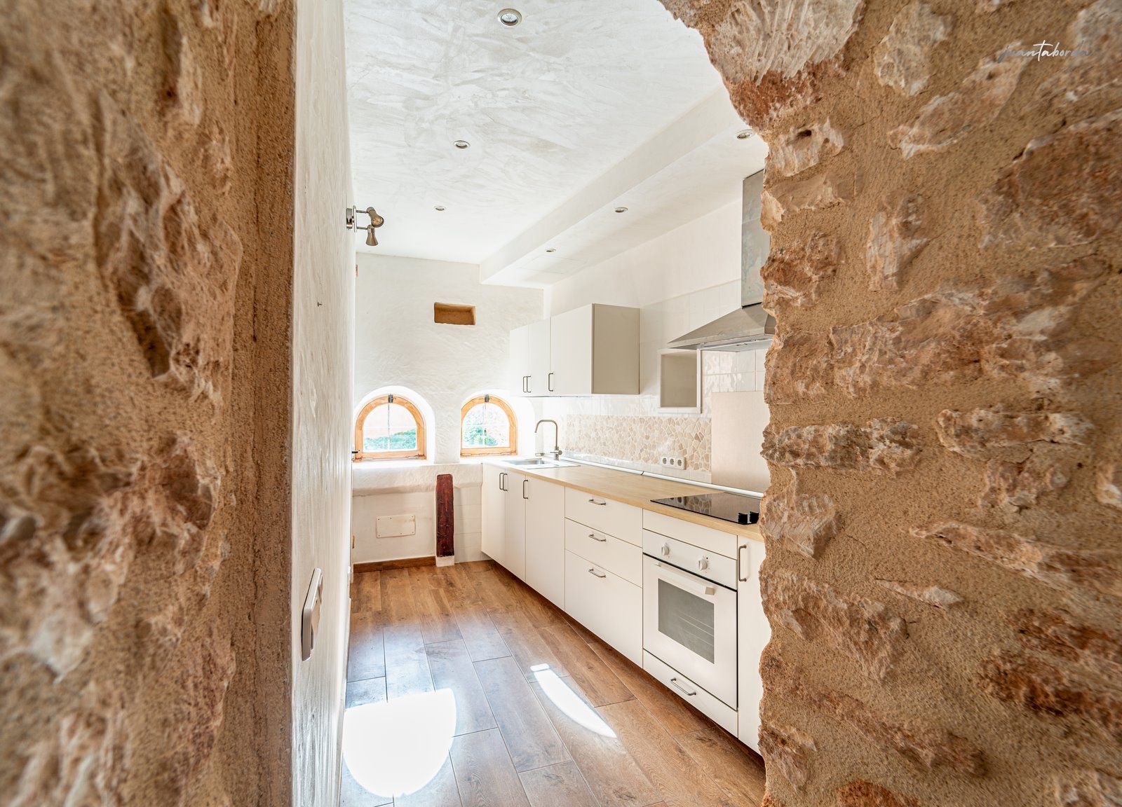 Casa de pueblo renovada de 223 m² con gran terraza en alquiler en Es Llombards