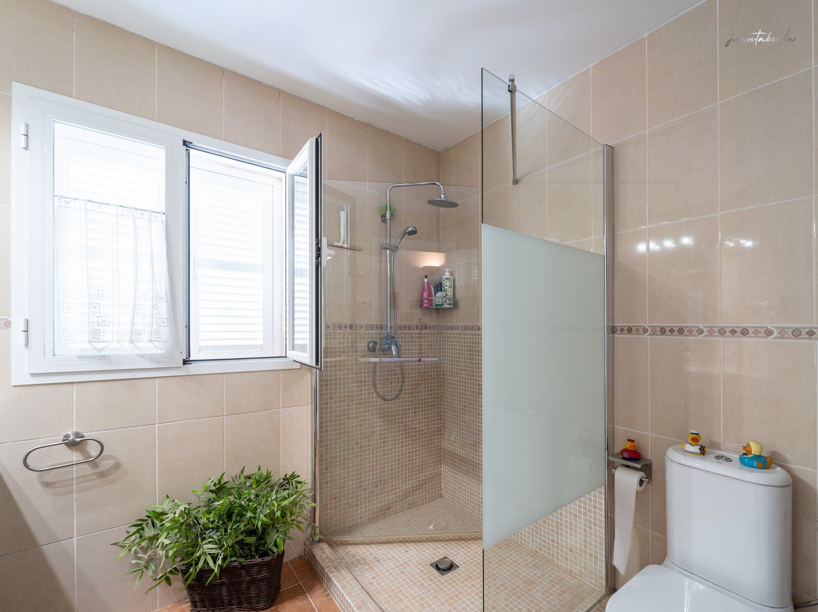 1139-Semidetached-house-for-sale-in-Ses-Salines-19-Copiar.jpg Reihenhaus zur Miete in Ses Salines mit Terrasse und Kamin
